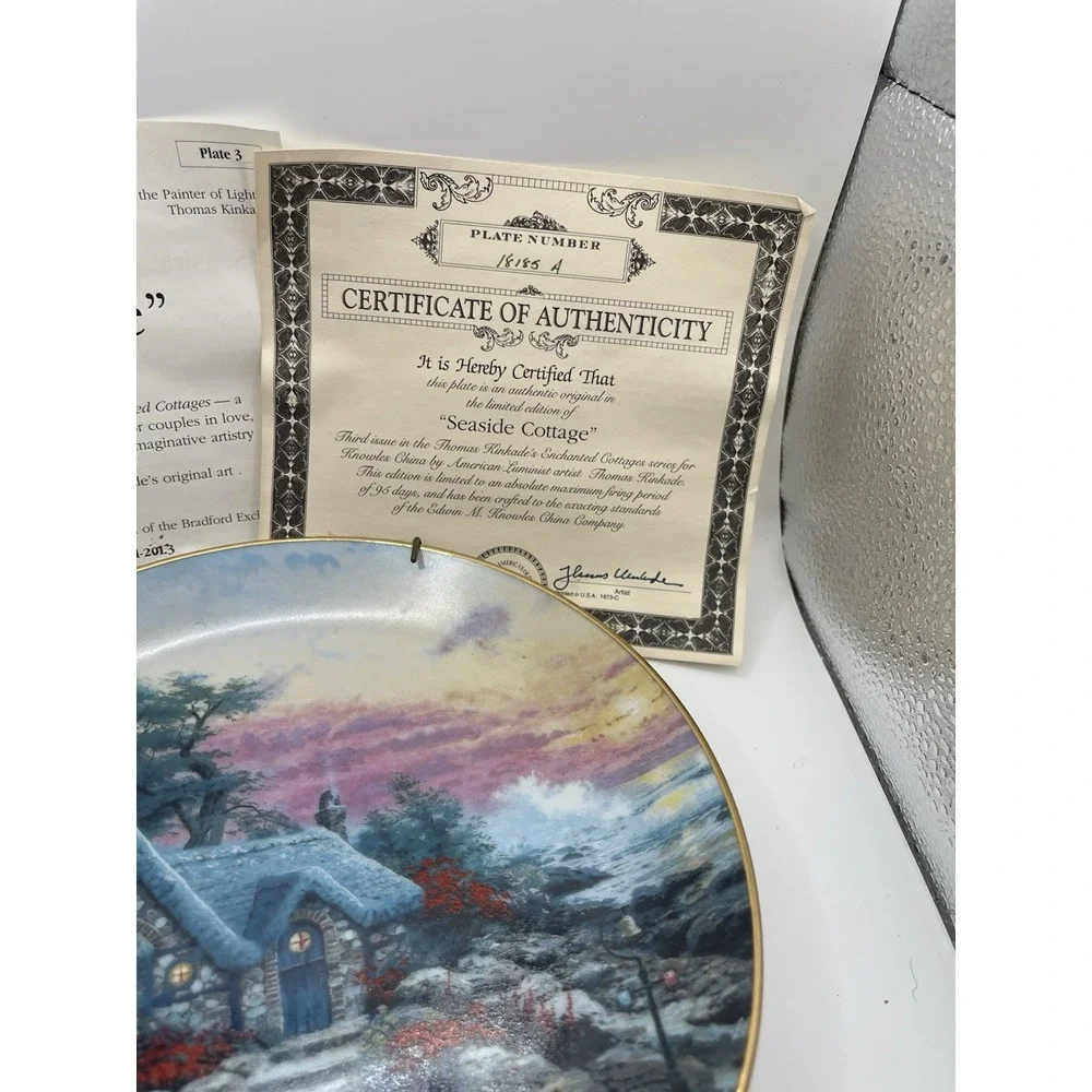 thomas Kinkade's Enchanted Cottages 